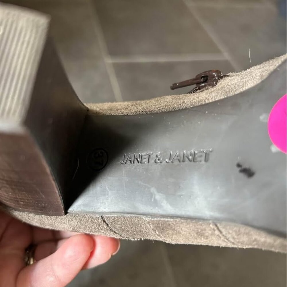 Janet And Janet Boots - image 6